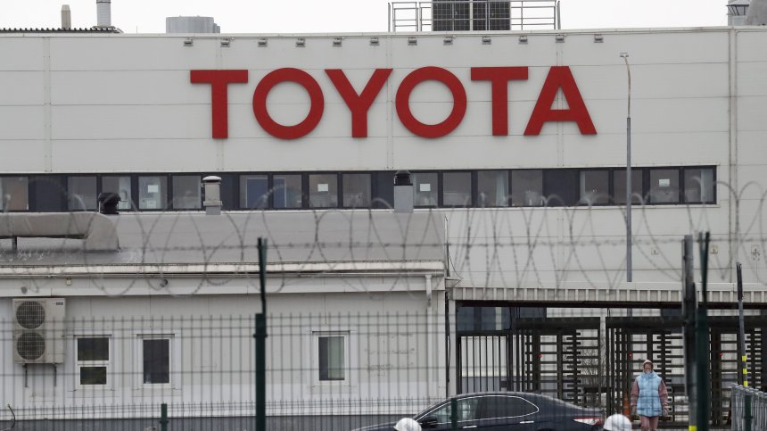 Toyota продава най-много коли за пета поредна година