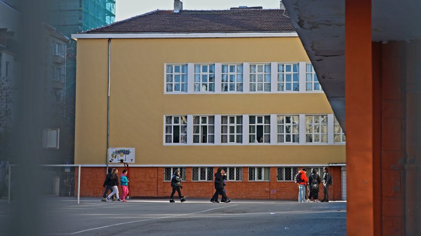 Външното оценяване по БЕЛ в 10 клас остава на 10 юни, но с нов час
