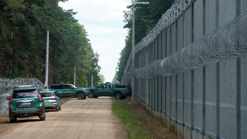 Полша отваря два гранични пункта с Беларус