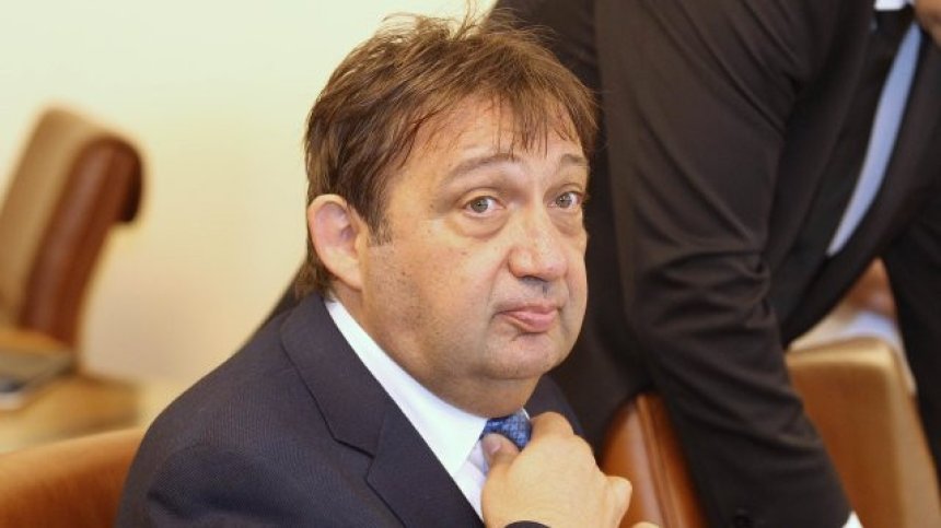 Пътуваме по нови 3 км от АМ "Струма", но само в едната посока