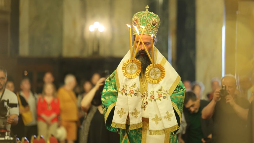 Патриарх Даниил не прие оставката на архимандрит Никанор, покани го да поговорят