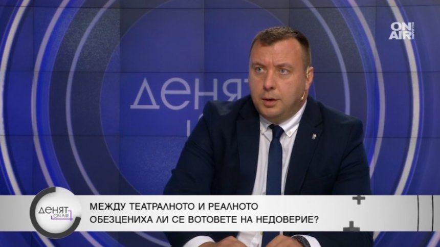 "Възраждане" очаква предсрочни избори и подкрепа от САЩ срещу Еврозоната
