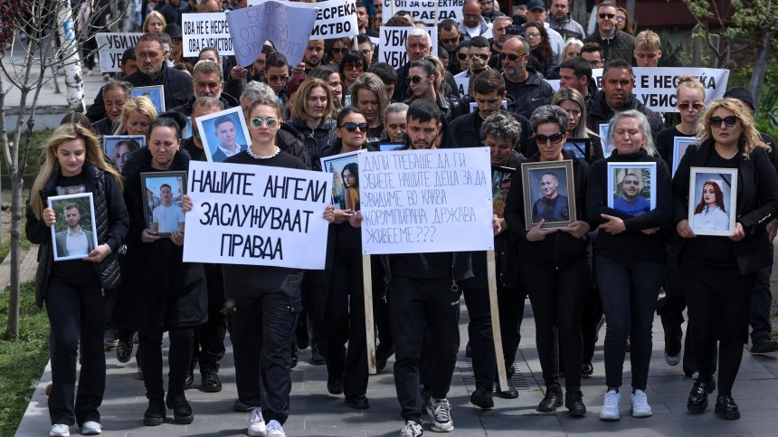 Задържаха министри и директори за пожара в Кочани