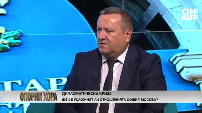 Хасан Адемов: Подкрепяме изгонването на руските дипломати 