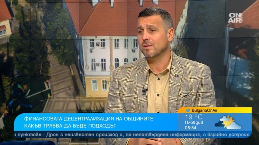 Кметът на Елин Пелин: Няма напредък в децентрализацията, властта не е наясно с проблемите на хората