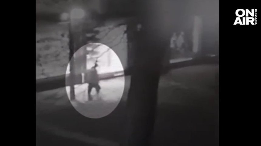 Кощунство: Откраднаха плочка със стихове на Христо Фотев в центъра на Бургас