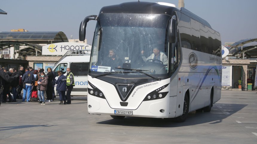 Заради горивата: Автобусните превозвачи настояват за компенсации от държавата