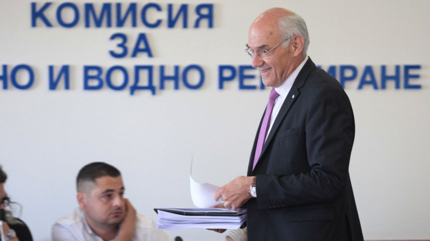 Приспадат парите за газ и парно най-рано през август