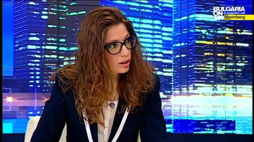 Адвокатите искат да дръпнат нотариалната дейност: Кристина Димитрова