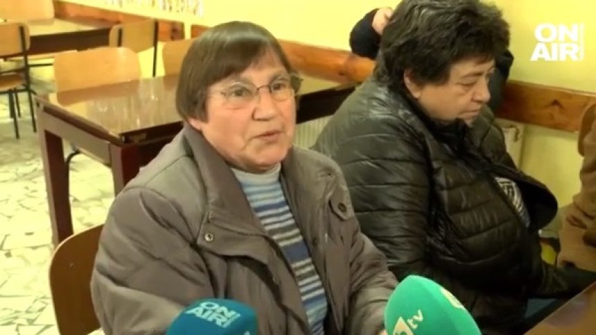 Токът ту го има, ту го няма в Леденик, лампите мигат, фризери горят, хората хвърлят храна