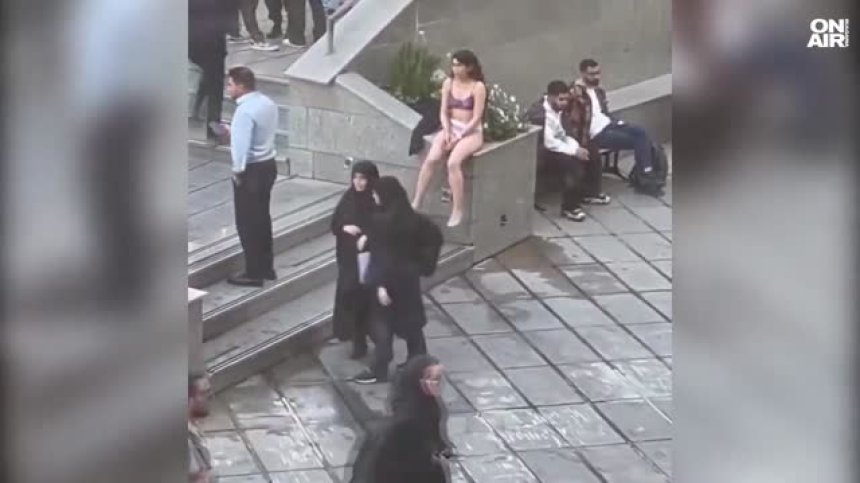 Иранка се съблече по бельо в знак на протест (+ВИДЕО)