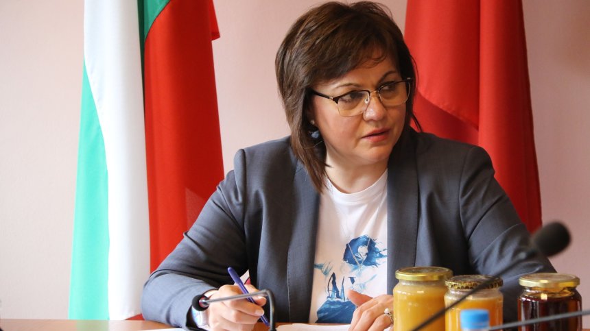 Нинова се срещна с пчелари: Да ядем качествен мед, а не ментета