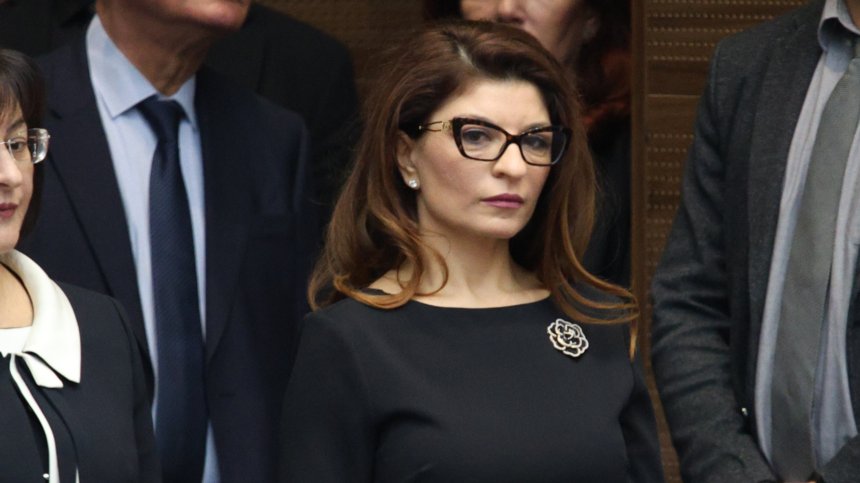 Десислава Атанасова пусна нови документи, опровергаващи думите на Демерджиев