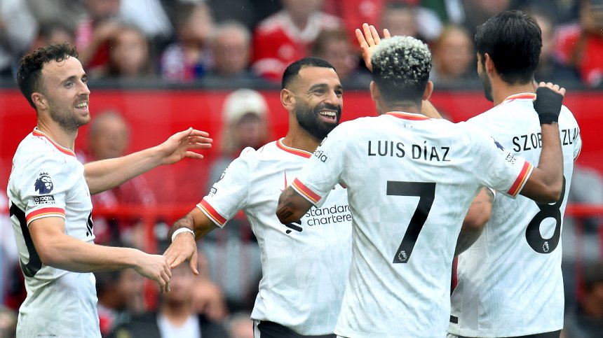 "Ливърпул" отново разби "Манчестър Юнайтед" на Ерик тен Хаг