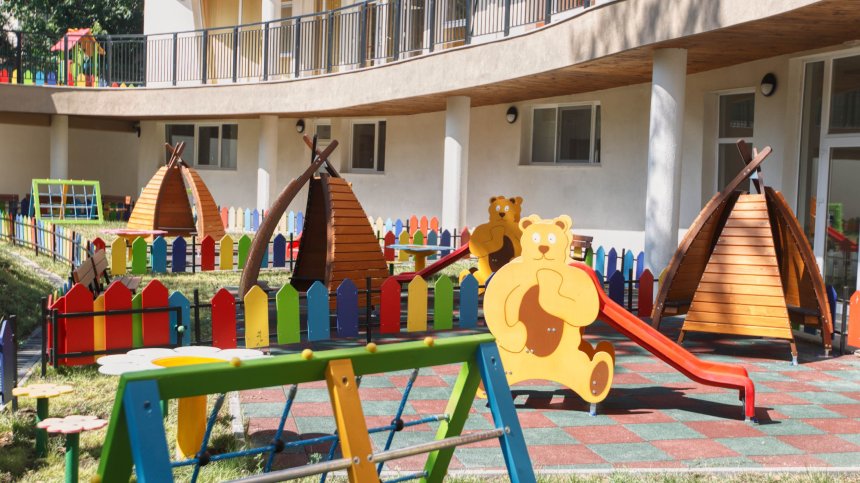 Правителството одобри допълнителни близо 16 млн. лв. за детски градини и училища