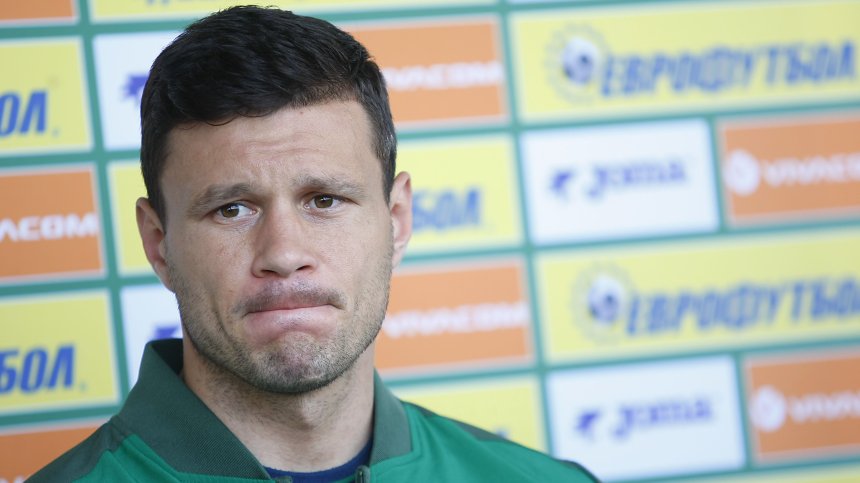 ЦСКА постави краен срок пред Божиков и Асприля