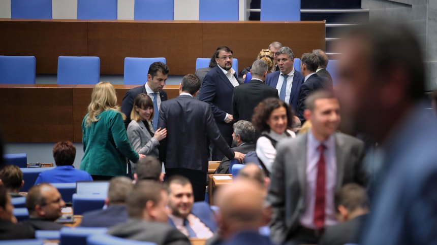 НС гласува бюджетите на НЗОК и ДОО