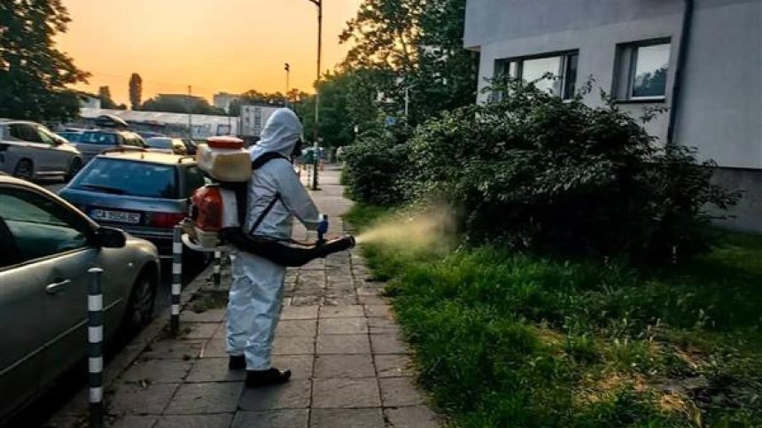 "Срещу хора ли пръскат?": В час пик третират София с инсектицид