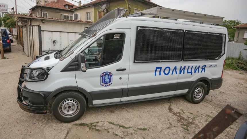 Млада жена е убита в къща във Войнеговци, задържаха приятеля ѝ
