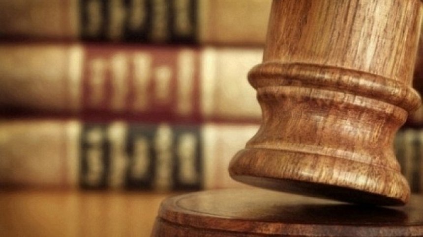 Предадоха на съд 58-годишен мъж, убил майка си по особено мъчителен начин