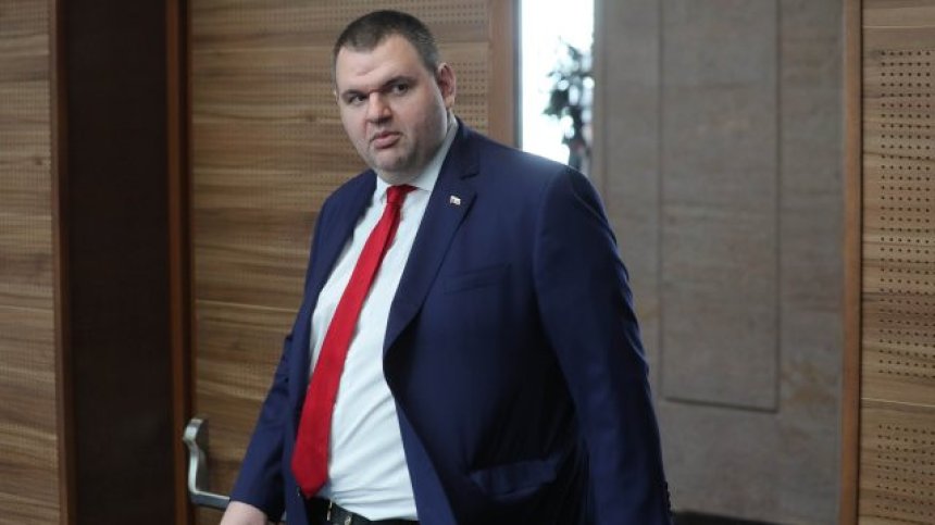 Делян Пеевски: Алчните деребеи ще се блъскат в мен като в стена