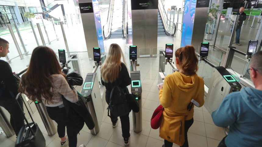 Разведен баща: Липсата на контрол по границите крие опасност от отвличане на деца