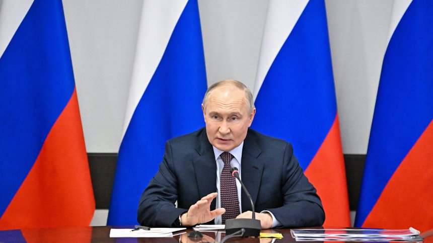 Путин ползва двойници и има множество тайни убежища на 200 м под земята?