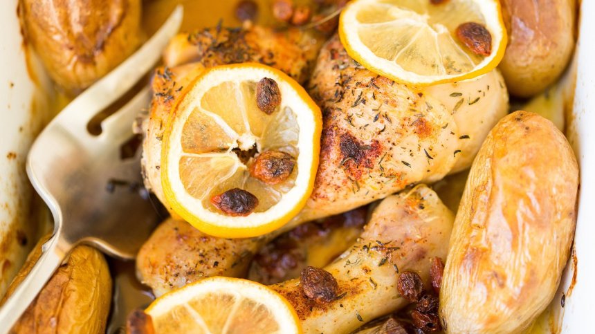 Рецепта за пиле с мед и чесън със сладки картофи