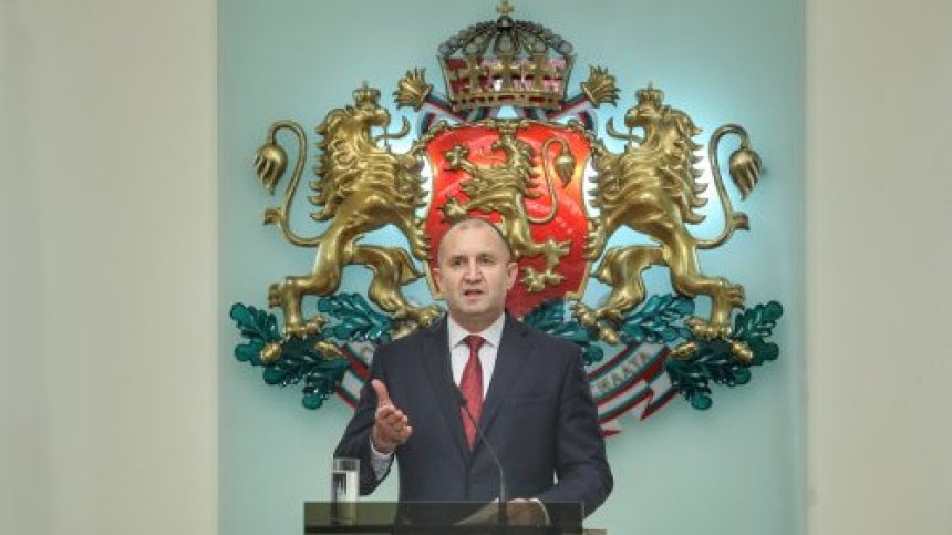 Румен Радев обяви кога ще връчи мандата на "Има такъв народ"