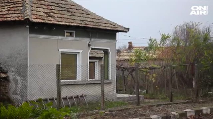 Издирват майката на отровените деца от Кардам, избягала с даренията