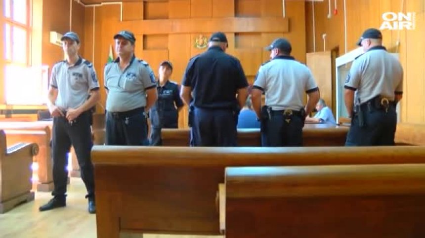 Протест пред съда: Ще остане ли на свобода надзирателят, убил дете в Пазарджик?
