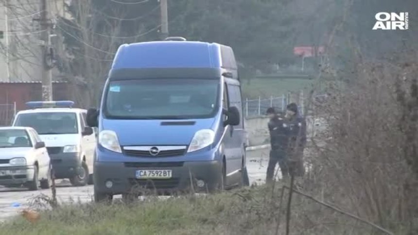 Кметът на Ветово: Намерихме експлозиви, достатъчни да заличат града