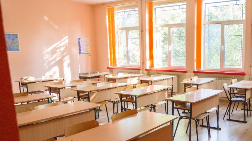 Обявиха средния успех от матурите по БЕЛ, все по-малко зрелостници избират математика
