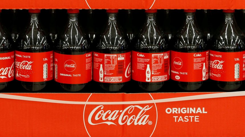 Coca-cola въвежда бутилки от рециклирана пластмаса