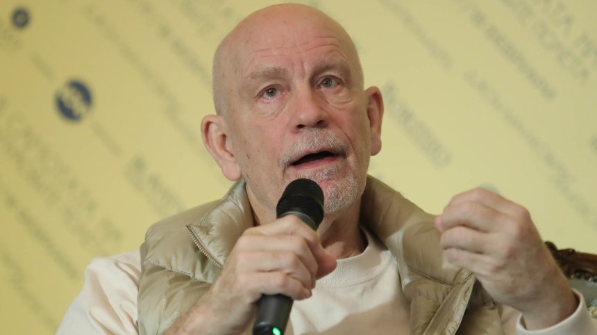 Малкович: Не знам нищо за цените на билетите в София