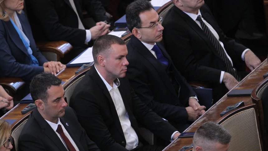 Ицо Хазарта възмутен: Прокурори ме издирват в НС да ми връчат писмо