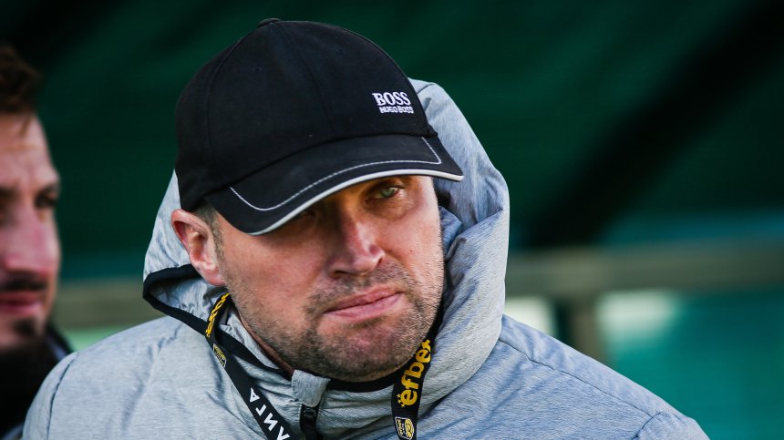 Фийни иска всичките заплати до края на договора си