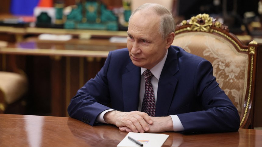 Владимир Путин: Разгромяваме украинските военни при Курск
