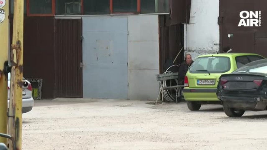 Приятелката на Калоян: Накара ме да занеса пистолета в поделението и да му изпера дрехите