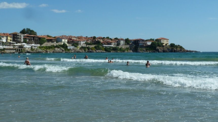 "Син флаг" и тръби в морето - туристи не вярват, че плажовете са толкова чисти