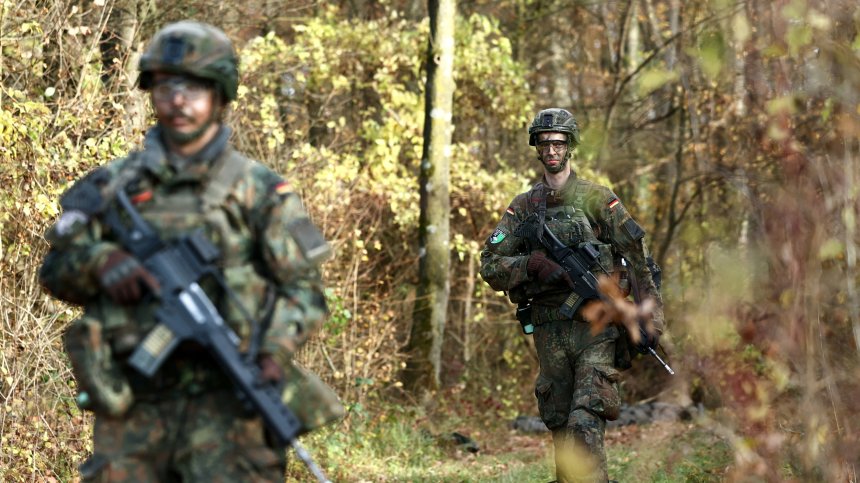 ЕК представи нов пакет за военна мобилност в Европа