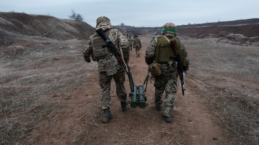 Силите на Киев отстъпват позиции при боевете в Източна Украйна