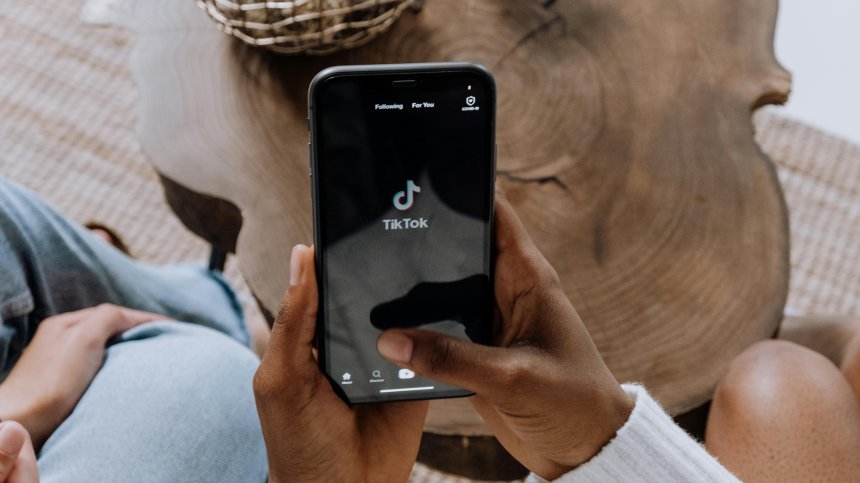 Пакистанец застреля 15-годишната си дъщеря заради клипове в TikTok