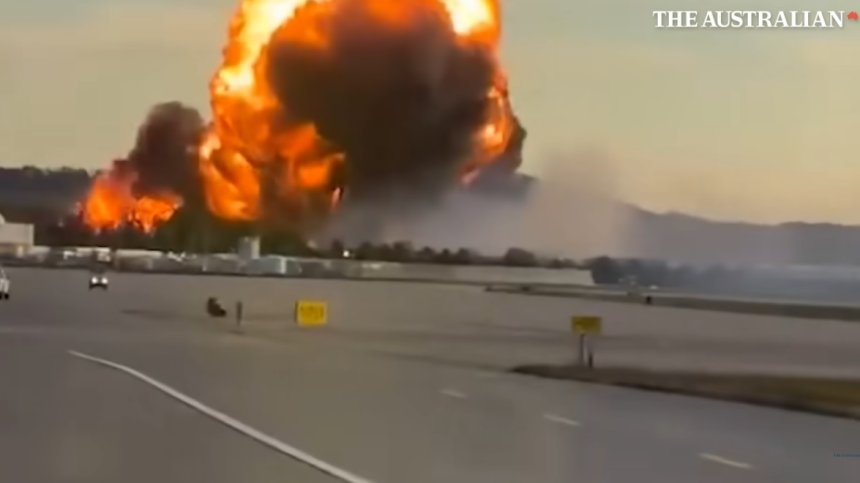 Първи кадри от разбиването на товарния самолет в Кентъки (+ВИДЕО)