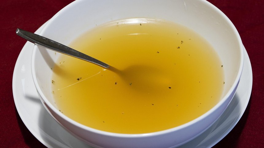 Защо костният бульон е толкова полезен