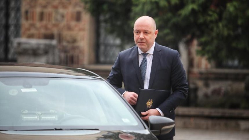 Проф. Габровски представи проектокабинета си - силно женско присъствие и малко политически фигури