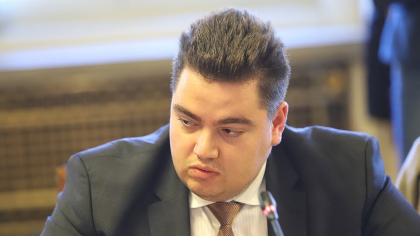 Избраха Стою Стоев за шеф на правната комисия, БСП и ИТН скочиха на ГЕРБ и ПП-ДБ