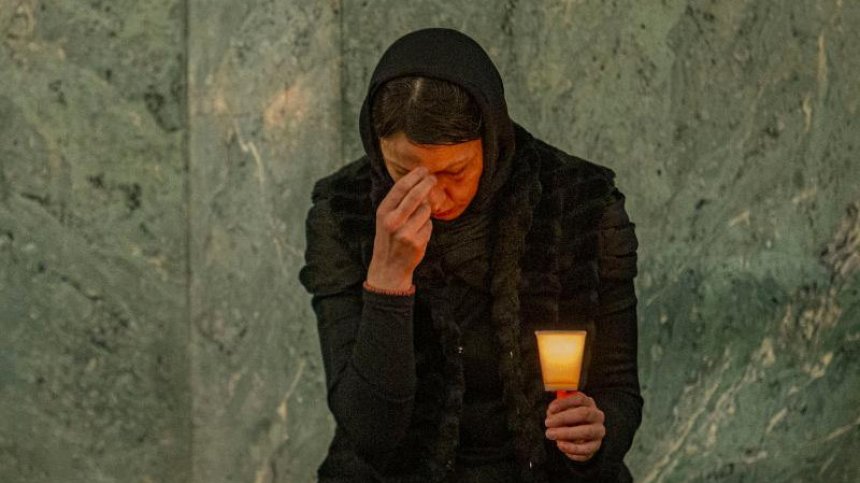 За силата на молитвата и вярата по време на най-тъжния ден за християни