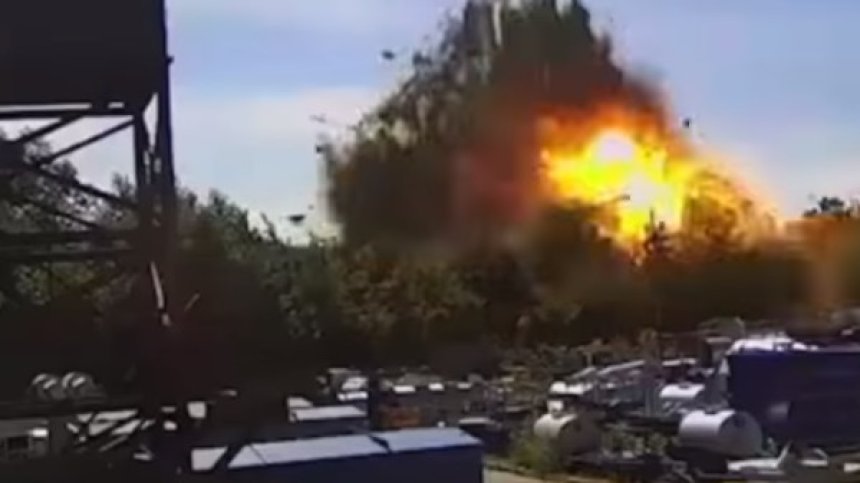 Зеленски публикува видео от взрива в мол в Кременчук: Искаха да убият повече хора