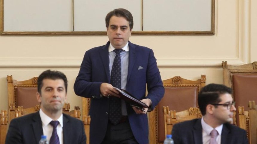 Обвиниха служебния кабинет, че е актуализирал бюджета по модела "джипка"